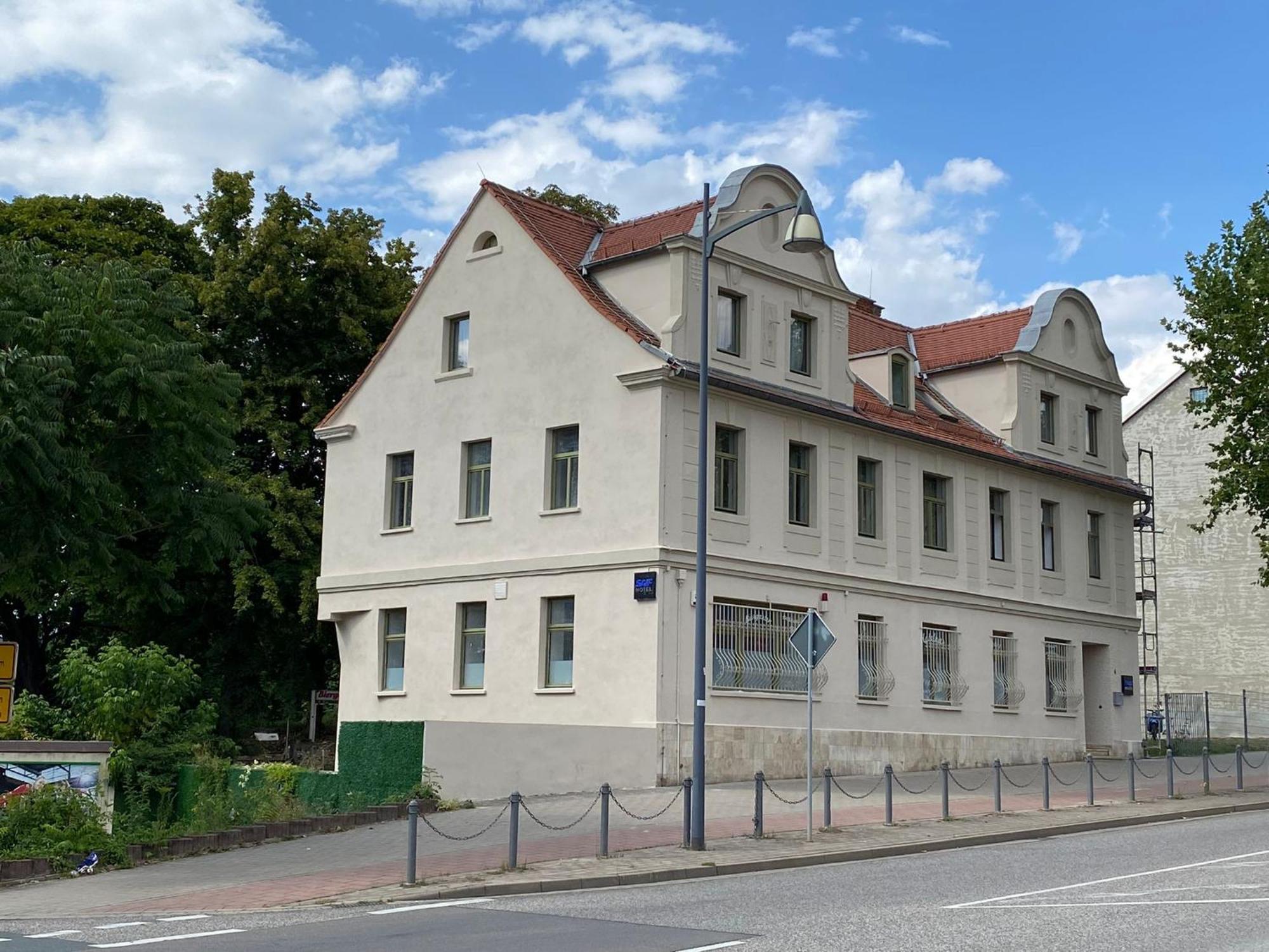 Hotel Am Fluss Saale Weißenfels Esterno foto